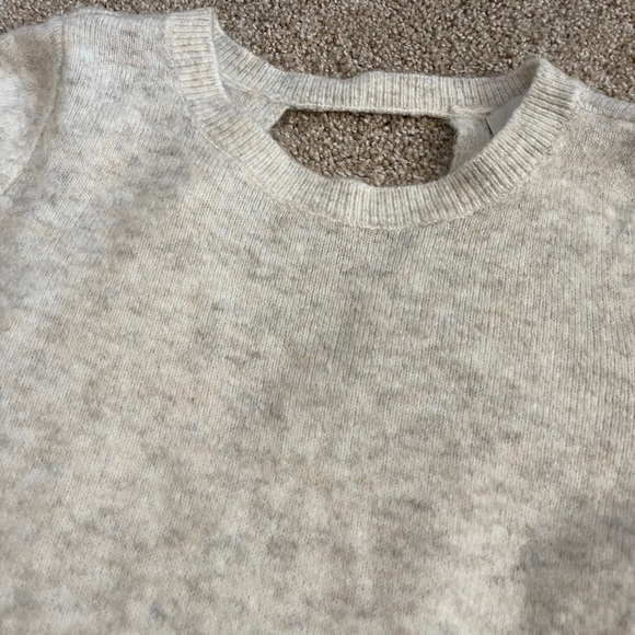 Loft Women’s Sweater Size Extra Small - Picture 3 of 11